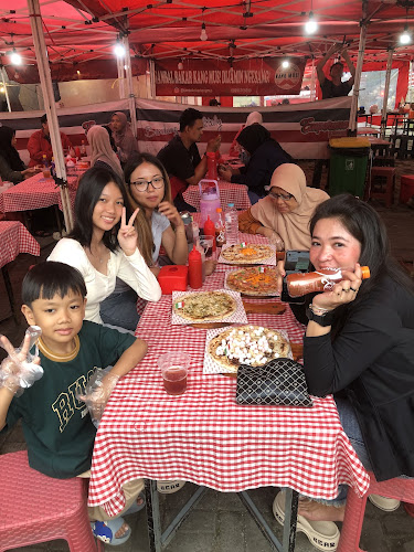 3JFM+46W, Jl. Cikuray, Cibangkong, Kec. Lengkong, Kota Bandung, Jawa Barat 40263