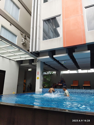 Jalan Terusan Setraria-Terusan Setrawangi Raya @V Hotel & Residence Lt.2 Bandung, Sukagalih, Kec. Sukajadi, Kota Bandung, Jawa Barat 40163