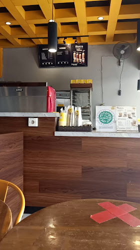 Roti O Stasiun Poncol