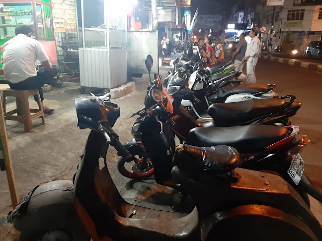 Opinii despre Ayam Penyet Wonk Jowo în Kota Tebing Tinggi - Gastronomi dan perhotelan