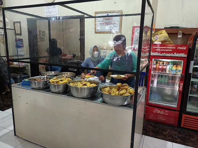 Comentarii opinii despre Warung Makan Ayam Bakar Bu Wati