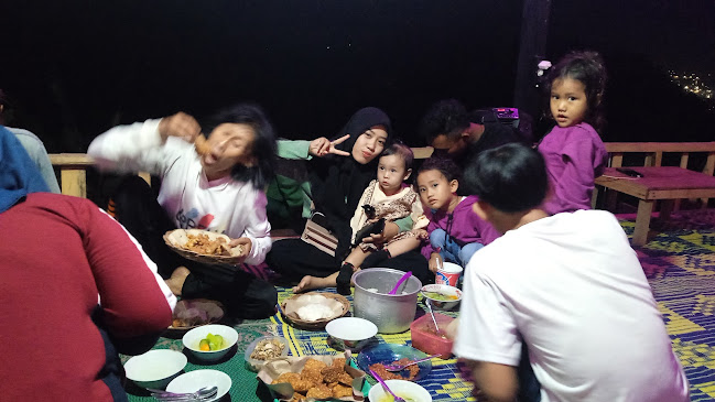 Comentarii opinii despre Saung Emi