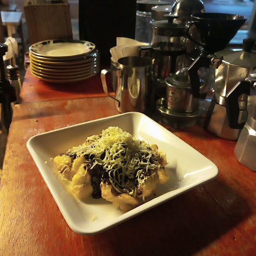 Kedai kopi & angkringan - Kota Semarang