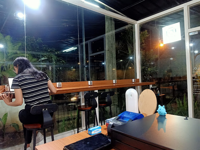 Jl. Encep Kartawiria No.69, Citeureup, Kec. Cimahi Utara, Kota Cimahi, Jawa Barat 40512