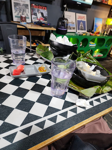 SEBELAH Bengkel Mobil RED’s, Jl. Setia Budi, Tj. Sari, Kec. Medan Selayang, Kota Medan, Sumatera Utara 20132