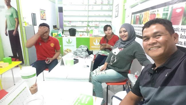 G3P6+33R, komplek pertokoan Murni, Biawao, Kota Sel., Kota Gorontalo, Gorontalo 96133