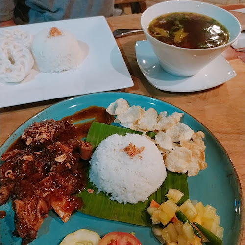 Jl. Urip Sumoharjo, Pohjentrek, Kec. Purworejo, Kota Pasuruan, Jawa Timur 67116