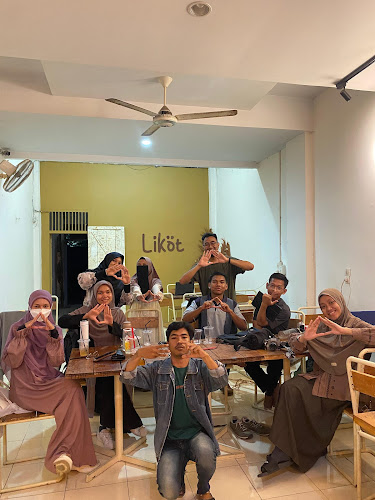 Likot Coffee - Gastronomi dan perhotelan