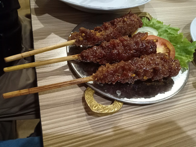 Opinii despre Sate House Bogowonto în Surabaya - Gastronomi dan perhotelan