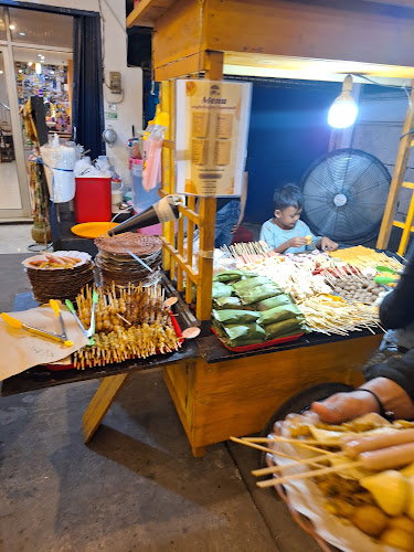 Angkringan Laperpoll plg - Gastronomi dan perhotelan