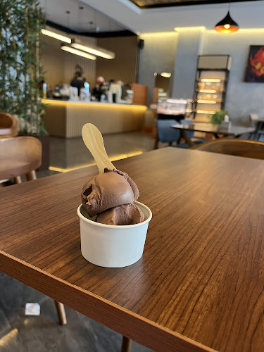 Opinii despre Loteng Cafe Modernland în Kota Tangerang - Gastronomi dan perhotelan