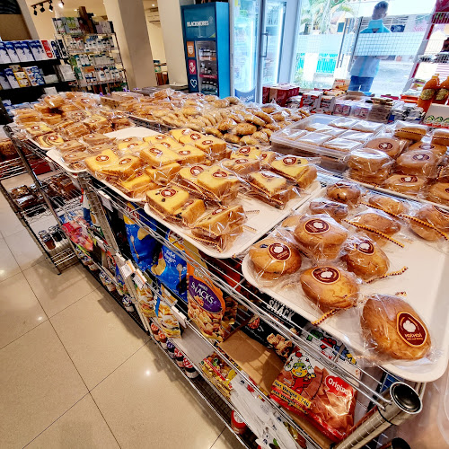 Comentarii opinii despre Hari-Hari Minimarket Cake & Bakery