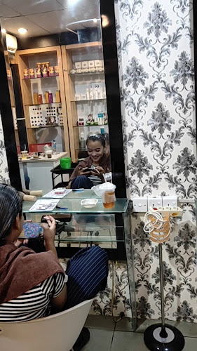 Opinii despre Tenda Biru Kampung Bule în Kota Batam - Gastronomi dan perhotelan