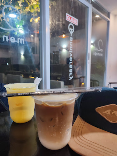 Opinii despre Titik Tepi în Kota Tarakan - Gastronomi dan perhotelan