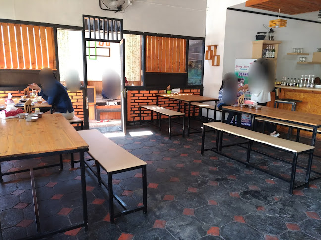 Saung Luwe Resto - Kota Solok