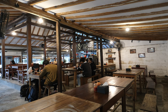 Koki Joni - Gastronomi dan perhotelan