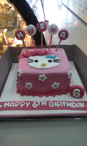 Toko Roti Borneo - Gastronomi dan perhotelan