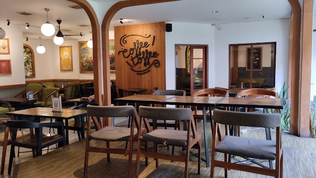 Jl. Surapati No.37, Lebakgede, Kecamatan Coblong, Kota Bandung, Jawa Barat 40132