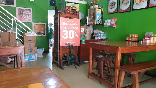 Ayam Goreng Mbak Yuli - Gastronomi dan perhotelan