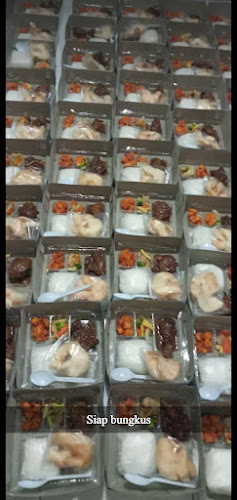 Opinii despre Dapur Delia catering dan aqiqah, Nasi Box, Snacks box, tumpeng mini, dll în Kota Tangerang Selatan - Gastronomi dan perhotelan
