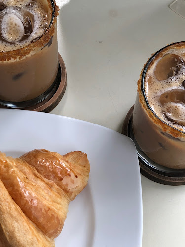 Jl. Cimanuk No.43, Citarum, Kec. Bandung Wetan, Kota Bandung, Jawa Barat 40115