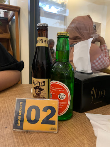 Jl. Kebon Bibit No.3, Tamansari, Kec. Bandung Wetan, Kota Bandung, Jawa Barat 40116