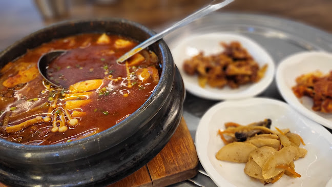 T1&T2 Jati Junction, Jl. Timor, Perintis, Kec. Medan Tim., Kota Medan, Sumatera Utara 20236