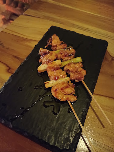 Tanoshi Izakaya Restaurant - Gastronomi dan perhotelan