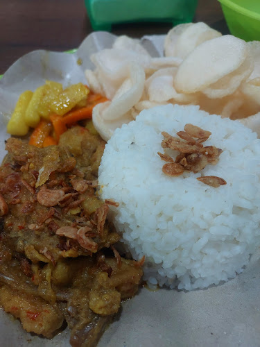 Sentra Wisata Kuliner Wiyung