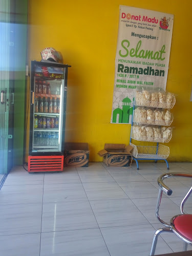 Donat Madu Cihanjuang - Gastronomi dan perhotelan