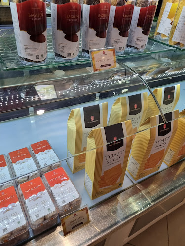 Batam bengkong Holland Bakery - Kota Batam