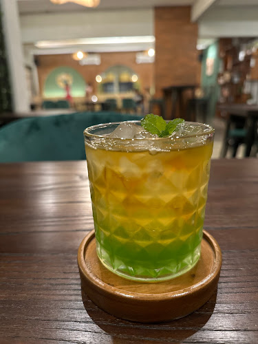 Borrel coffee & eatery - Gastronomi dan perhotelan