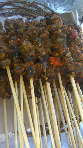 Opinii despre Angkringan Mas Gatot în Kota Denpasar - Gastronomi dan perhotelan