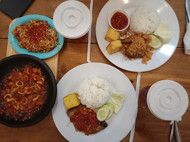 AYAM - Gastronomi dan perhotelan