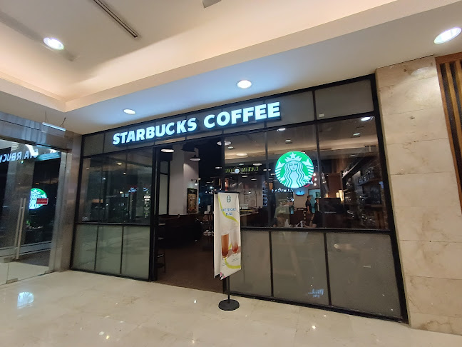 Starbucks Cambridge City Square - Gastronomi dan perhotelan