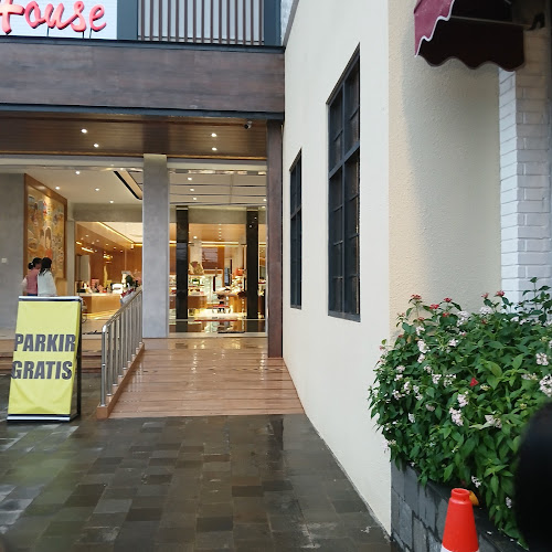 Swiss House Setiabudi - Gastronomi dan perhotelan