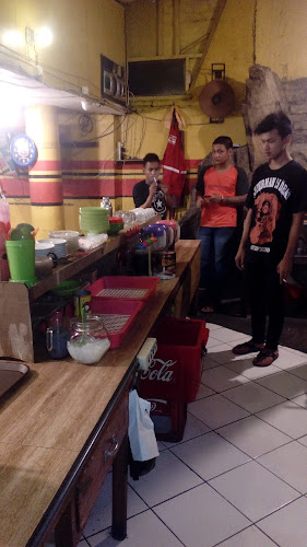 Jl. Bendul Merisi No.22, Jagir, Kec. Wonokromo, Surabaya, Jawa Timur 60244