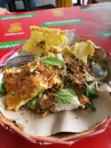 Opinii despre Nasi Pecel Pincuk (Khas Madiun) în Kota Balikpapan - Gastronomi dan perhotelan