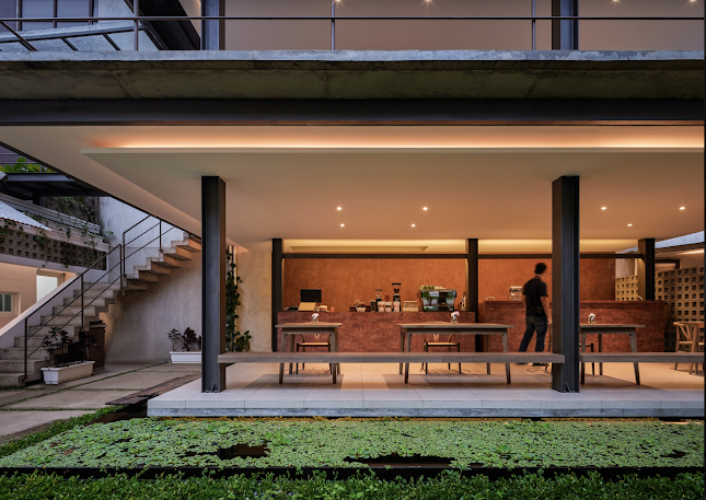 Comentarii opinii despre LAMANSUA Coffee & Eatery