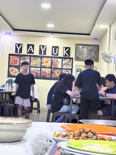 Comentarii opinii despre Yayuk Seafood