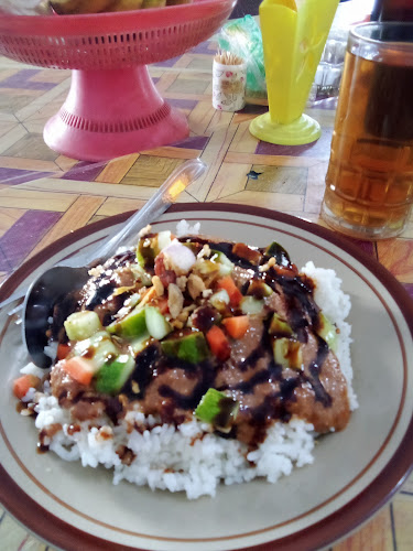 Opinii despre Sate Condong Karangsambung în Kab. Tasikmalaya - Gastronomi dan perhotelan