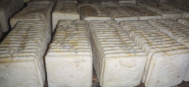 Pabrik roti bakar bandung Kurnia sari grup - Gastronomi dan perhotelan