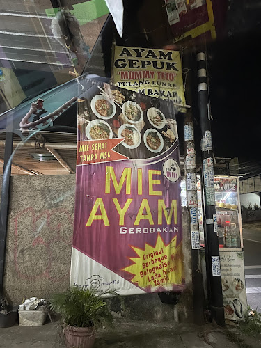 Comentarii opinii despre Photongopi & Mie Ayam Bang Marko