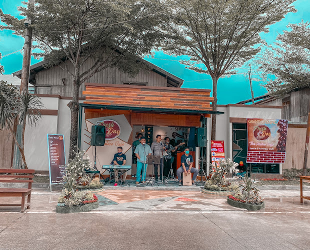 Freshday The Police Cafe Samarinda - Kota Samarinda