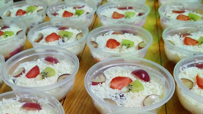 ZALADKU Fruit Salad & Dessert