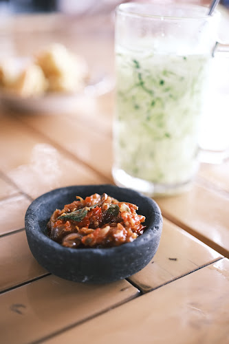 Opinii despre Warung Wareg Ngandat în Kota Batu - Gastronomi dan perhotelan