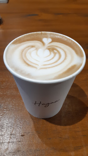 Rumah Makan Budja - Gastronomi dan perhotelan