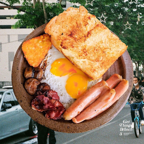 Opinii despre Locaāhands - Food & Coffee în Surabaya - Gastronomi dan perhotelan