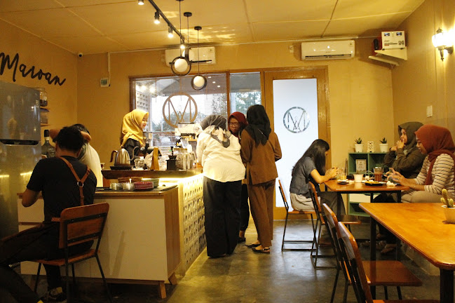 Maroan Coffee-Snack-Eatery - Gastronomi dan perhotelan