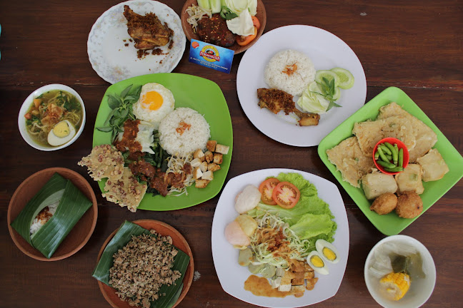 Warung Makan Persahabatan - Gastronomi dan perhotelan